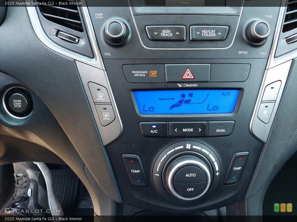 Black Interior Controls for the 2015 Hyundai Santa Fe GLS #142259132