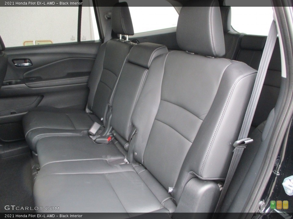 Black Interior Rear Seat for the 2021 Honda Pilot EX-L AWD #142267825