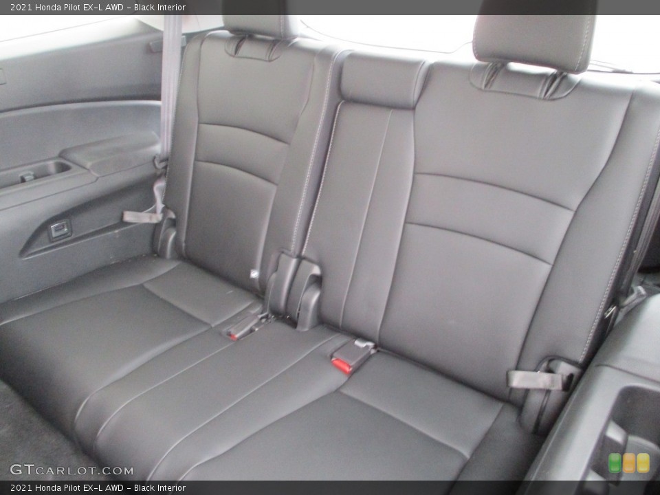 Black Interior Rear Seat for the 2021 Honda Pilot EX-L AWD #142267849