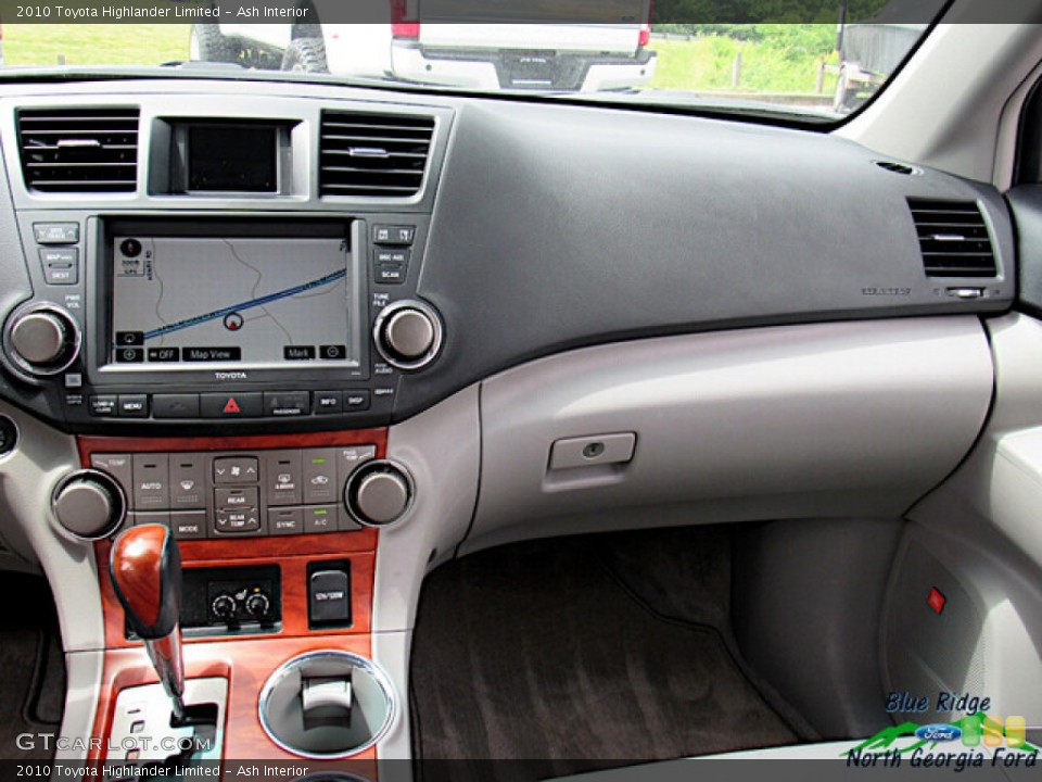 Ash Interior Dashboard for the 2010 Toyota Highlander Limited #142281053