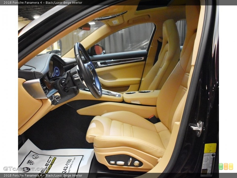 Black/Luxor Beige 2018 Porsche Panamera Interiors