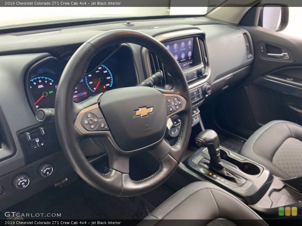 Jet Black Interior Dashboard for the 2019 Chevrolet Colorado Z71 Crew Cab 4x4 #142308179