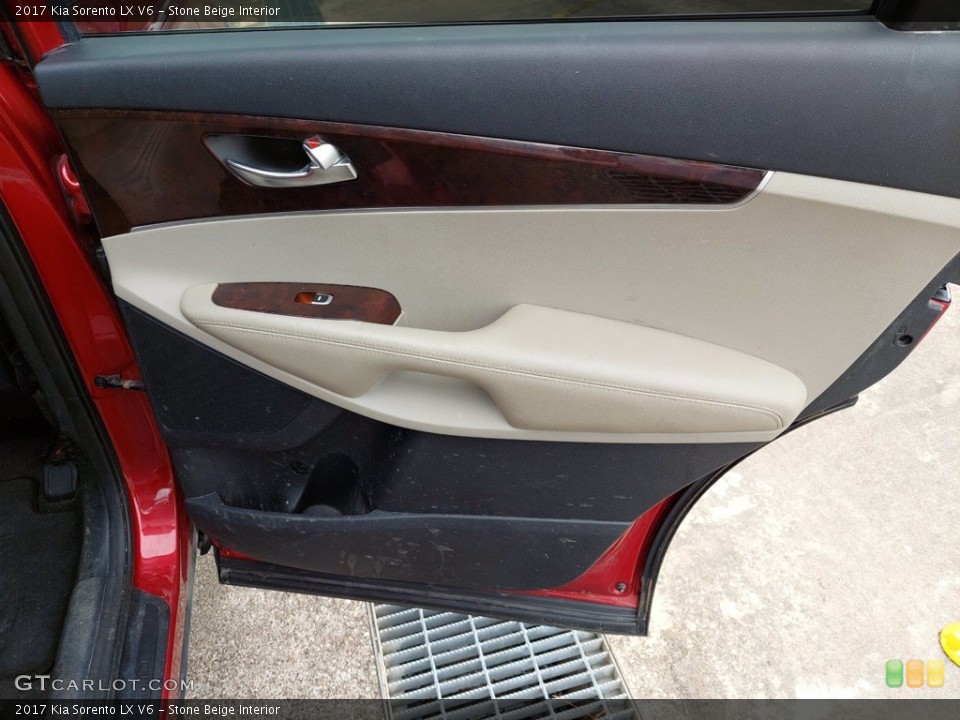 Stone Beige Interior Door Panel for the 2017 Kia Sorento LX V6 #142318585