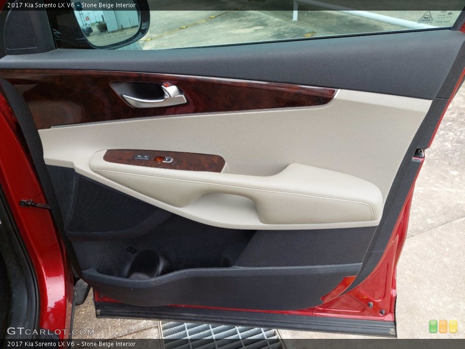 Stone Beige Interior Door Panel for the 2017 Kia Sorento LX V6 #142318615