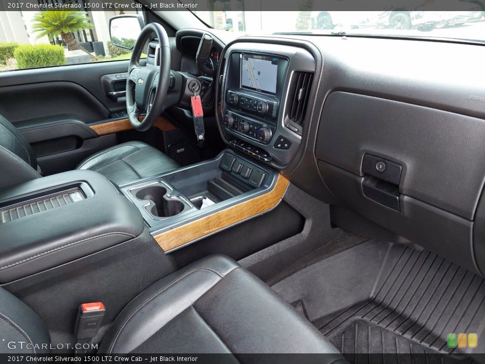 Jet Black Interior Dashboard for the 2017 Chevrolet Silverado 1500 LTZ Crew Cab #142320616