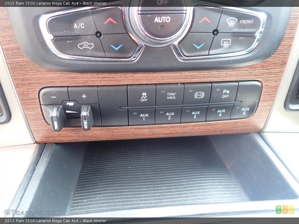 Black Interior Controls for the 2013 Ram 3500 Laramie Mega Cab 4x4 #142341988