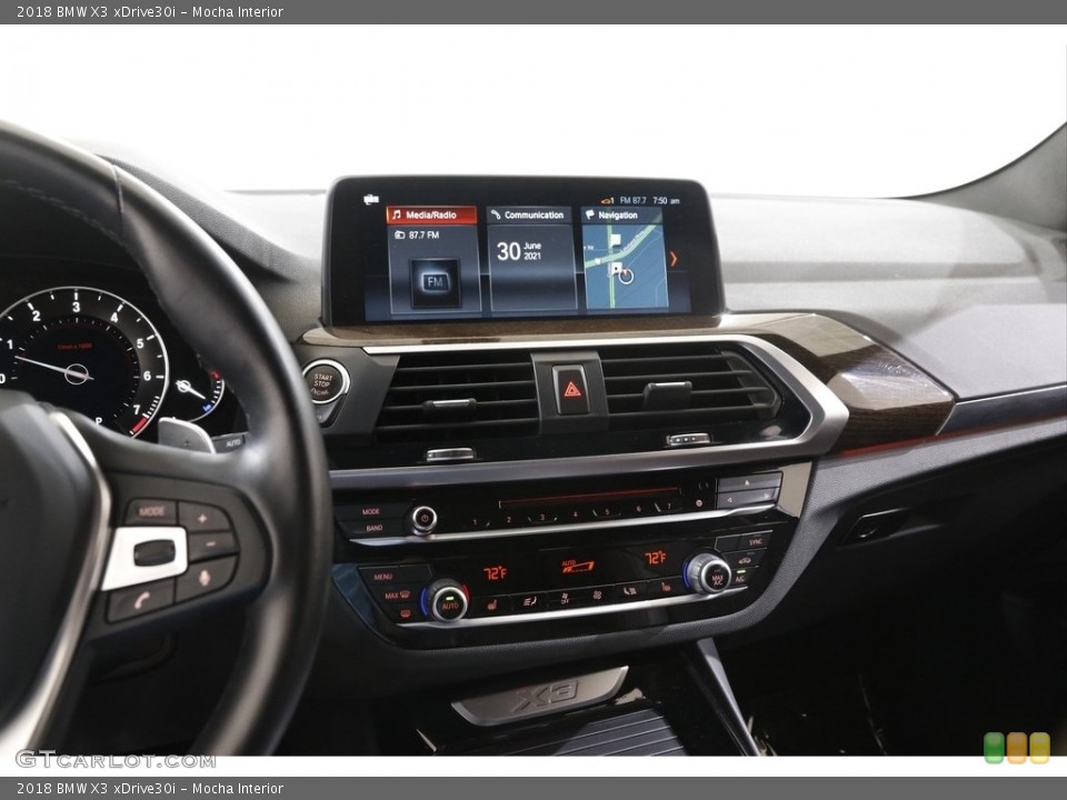 Mocha Interior Controls for the 2018 BMW X3 xDrive30i #142353057
