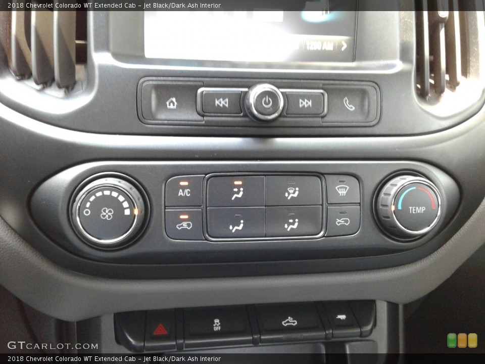 Jet Black/Dark Ash Interior Controls for the 2018 Chevrolet Colorado WT Extended Cab #142405627