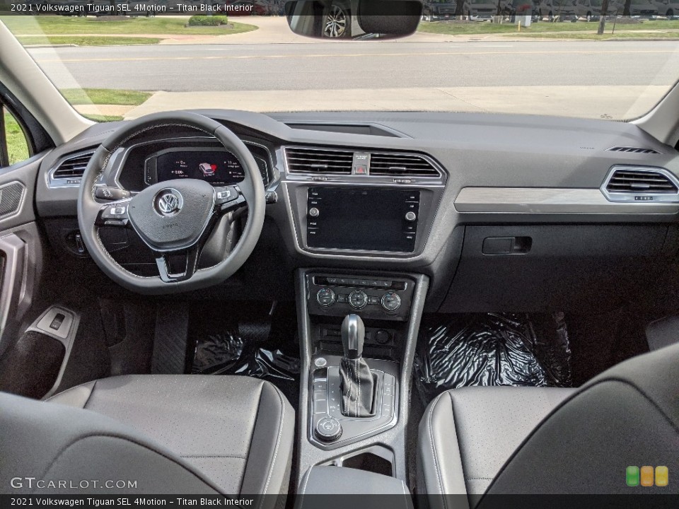 Titan Black Interior Dashboard for the 2021 Volkswagen Tiguan SEL 4Motion #142435791