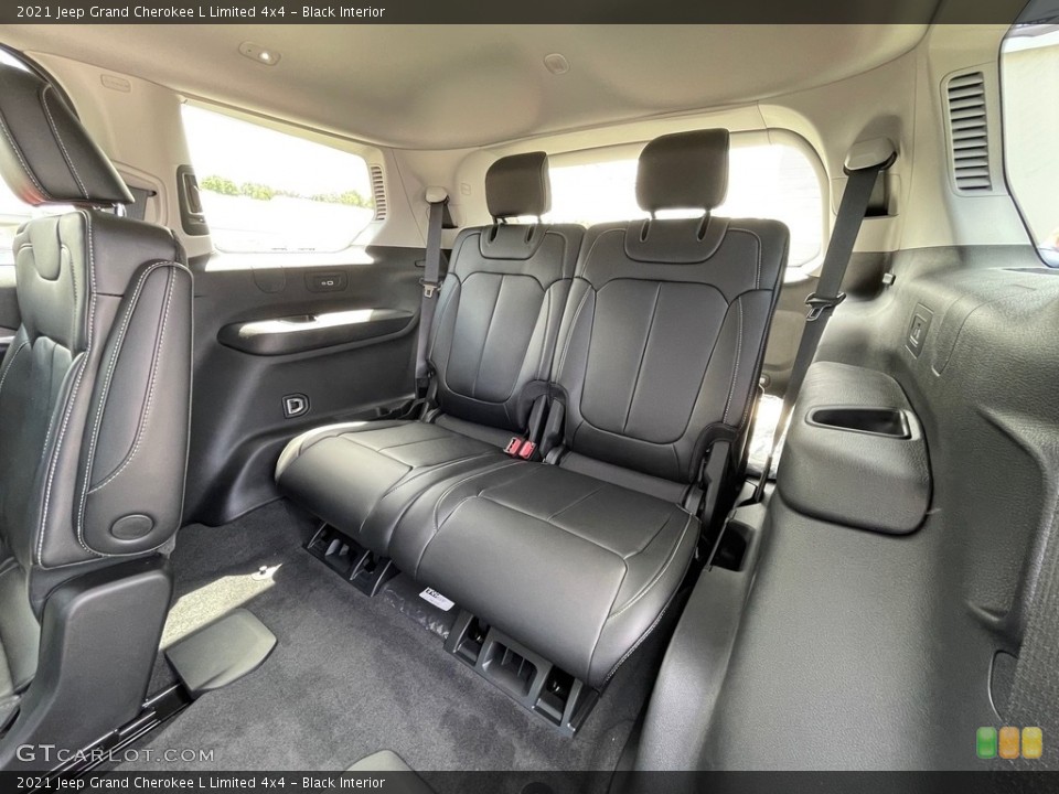 Black Interior Rear Seat for the 2021 Jeep Grand Cherokee L Limited 4x4 #142435963
