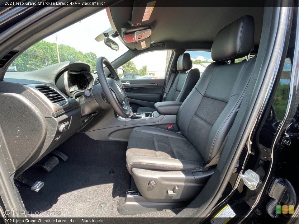 Black Interior Photo for the 2021 Jeep Grand Cherokee Laredo 4x4 #142436664