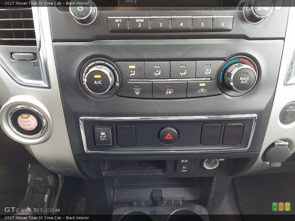 Black Interior Controls for the 2017 Nissan Titan SV Crew Cab #142450544