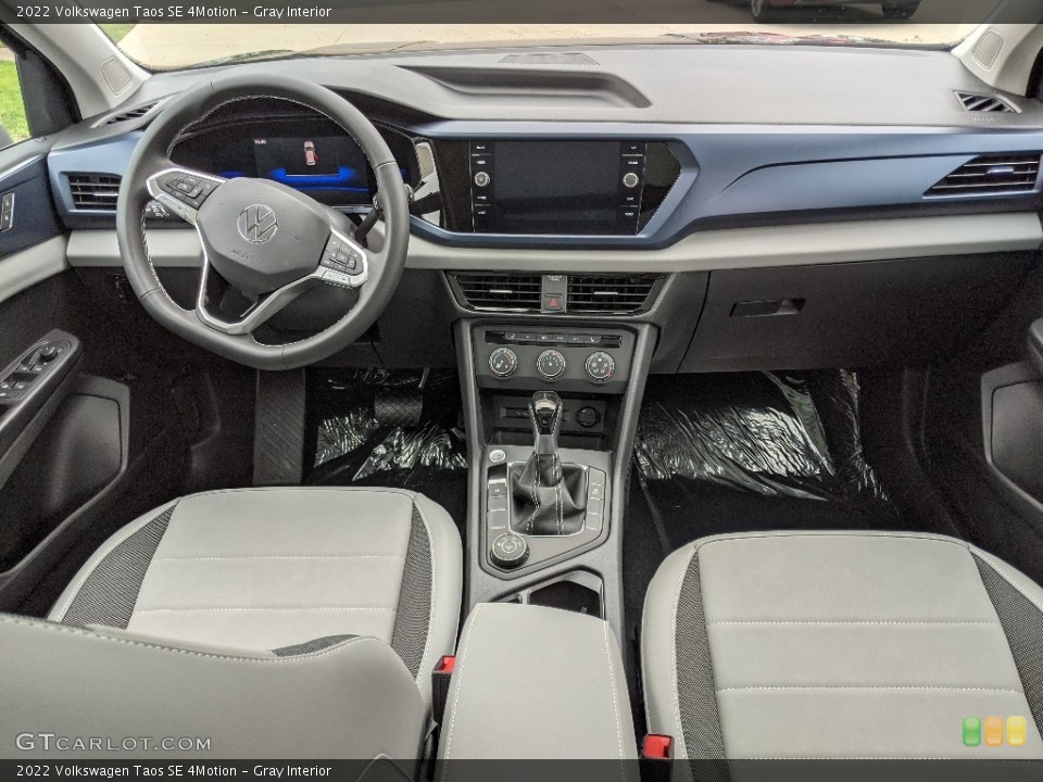 Gray Interior Photo for the 2022 Volkswagen Taos SE 4Motion #142457366