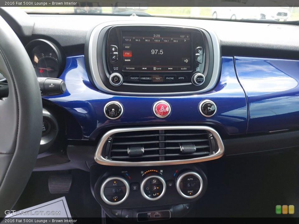 Brown Interior Controls for the 2016 Fiat 500X Lounge #142493289