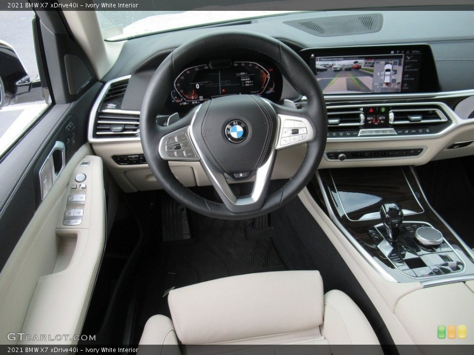 Ivory White Interior Dashboard for the 2021 BMW X7 xDrive40i #142502305