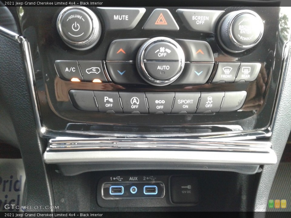 Black Interior Controls for the 2021 Jeep Grand Cherokee Limited 4x4 #142519558
