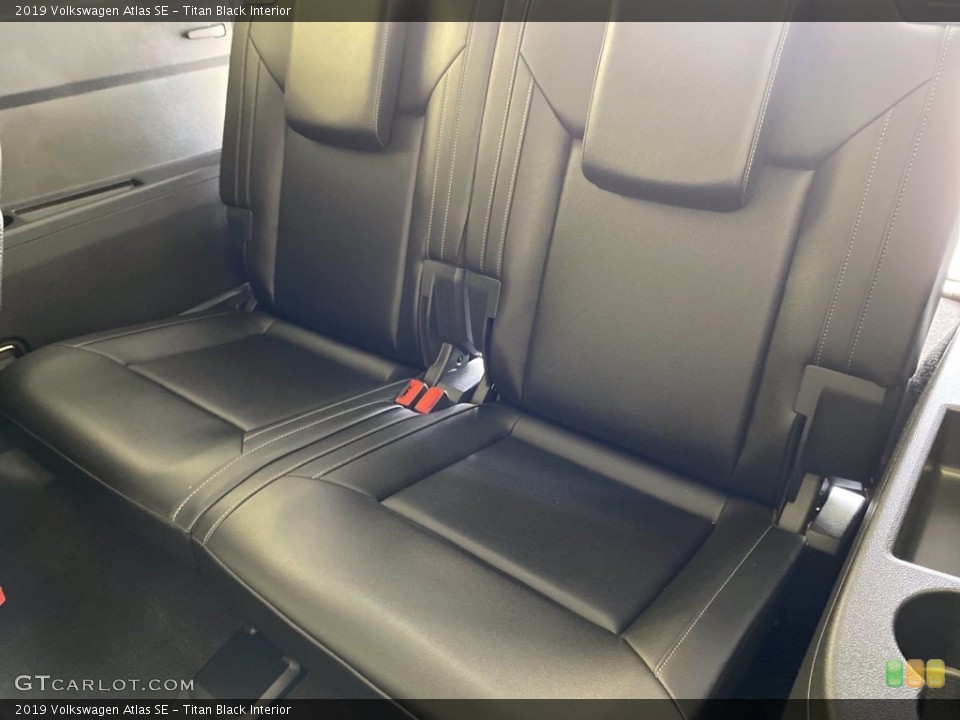 Titan Black Interior Rear Seat for the 2019 Volkswagen Atlas SE #142520644