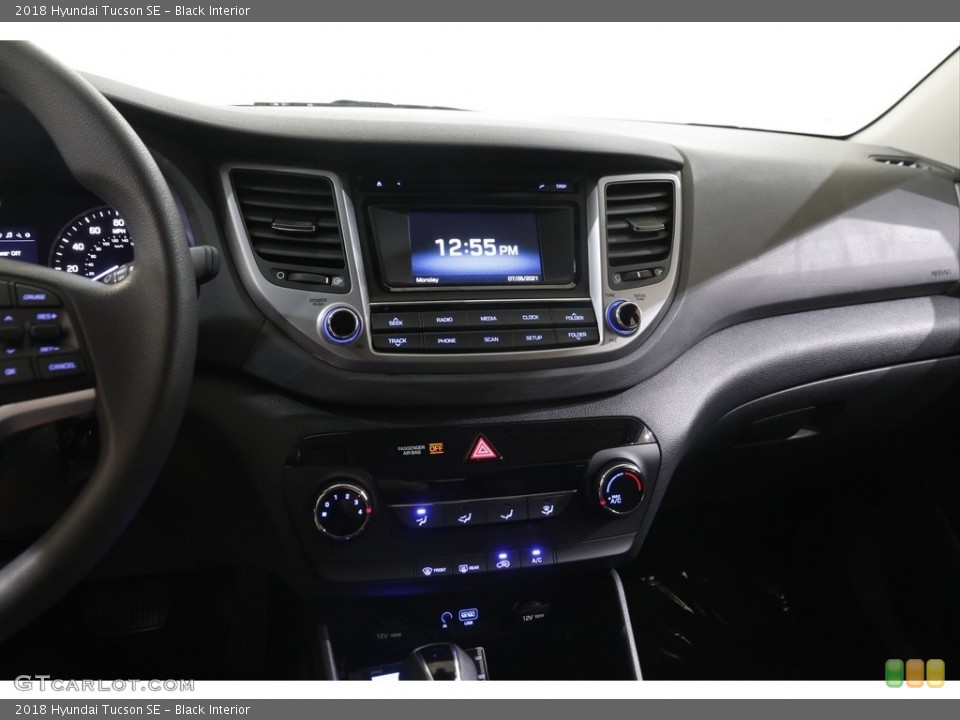 Black Interior Controls for the 2018 Hyundai Tucson SE #142541532