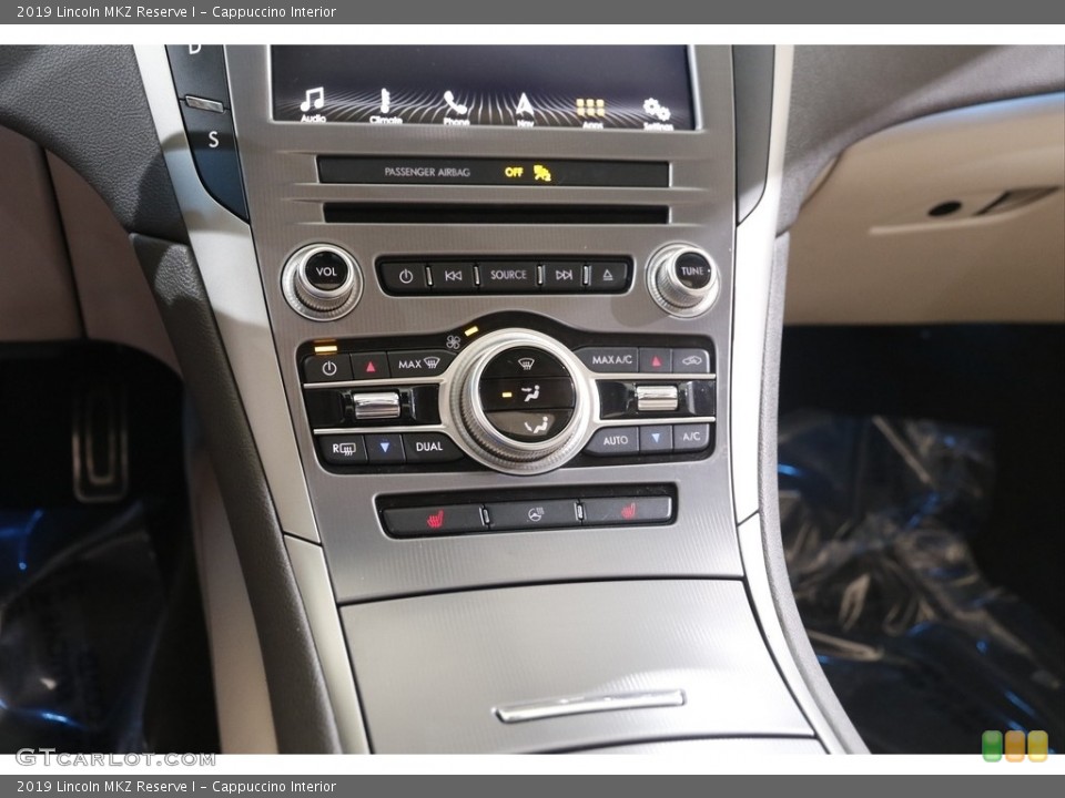 Cappuccino Interior Controls for the 2019 Lincoln MKZ Reserve I #142599429