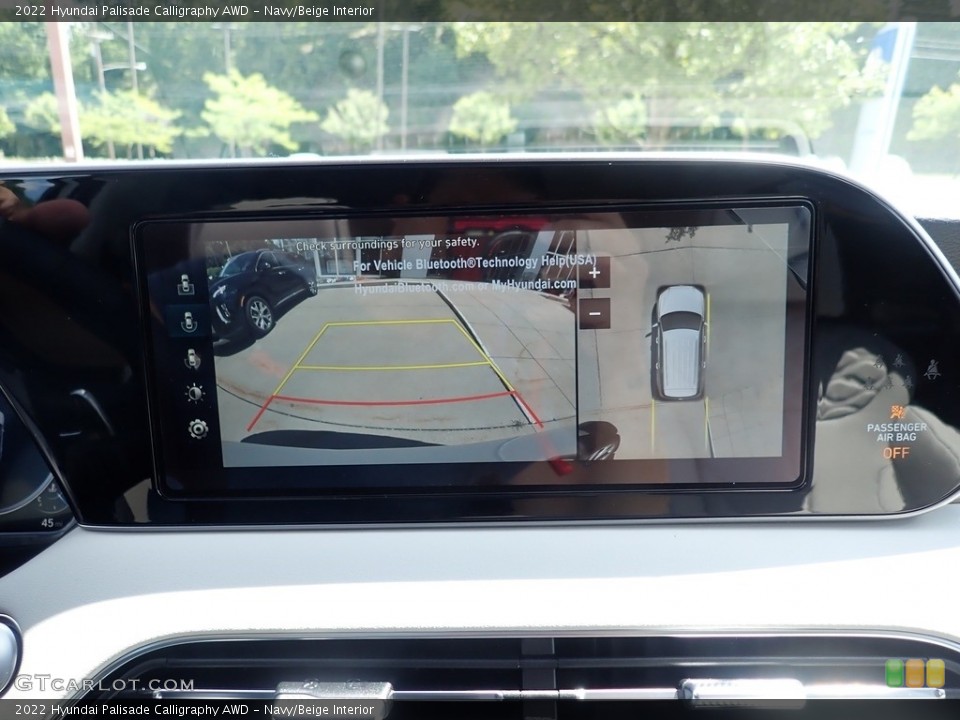 Navy/Beige Interior Navigation for the 2022 Hyundai Palisade Calligraphy AWD #142606709