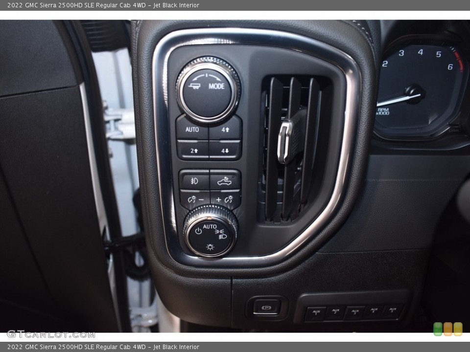 Jet Black Interior Controls for the 2022 GMC Sierra 2500HD SLE Regular Cab 4WD #142610487