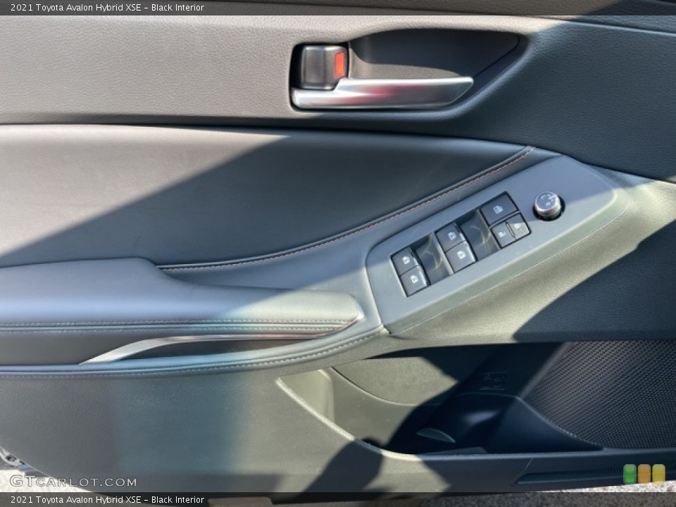 Black Interior Door Panel for the 2021 Toyota Avalon Hybrid XSE #142617223