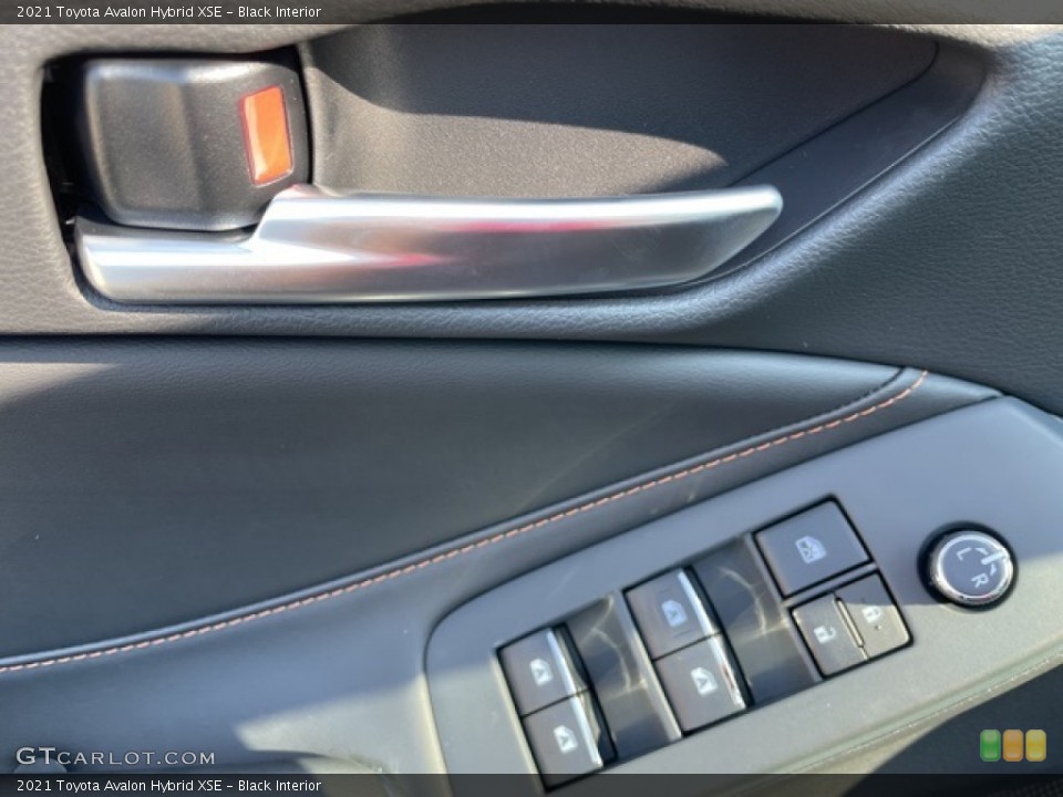 Black Interior Door Panel for the 2021 Toyota Avalon Hybrid XSE #142617235