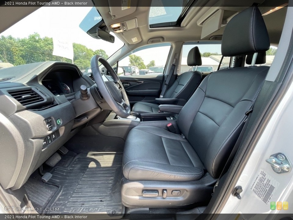 Black Interior Photo for the 2021 Honda Pilot Touring AWD #142636454