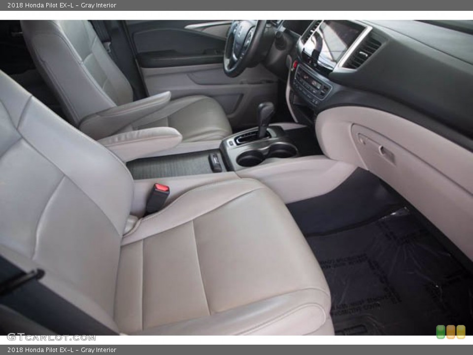 Gray Interior Front Seat for the 2018 Honda Pilot EX-L #142639178