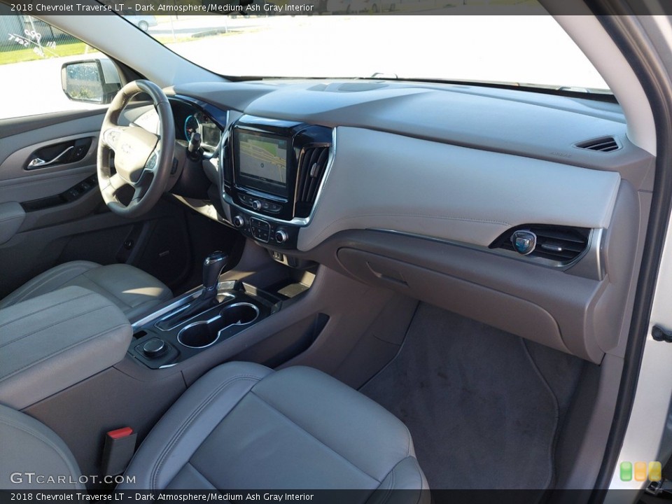 Dark Atmosphere/Medium Ash Gray Interior Dashboard for the 2018 Chevrolet Traverse LT #142652968