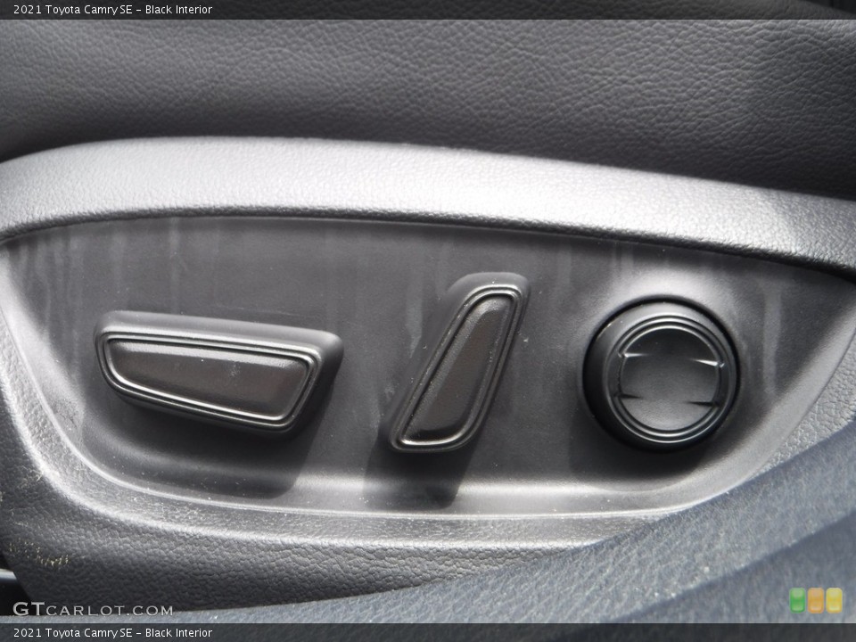 Black Interior Controls for the 2021 Toyota Camry SE #142653847