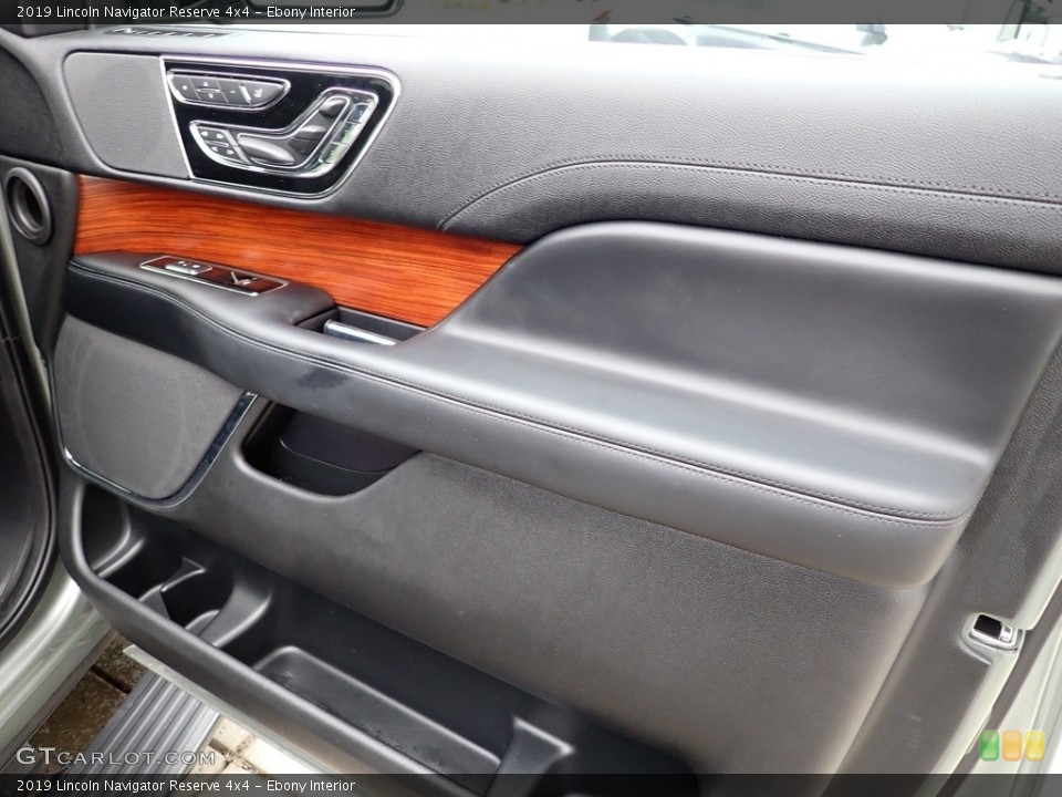 Ebony Interior Door Panel for the 2019 Lincoln Navigator Reserve 4x4 #142663066