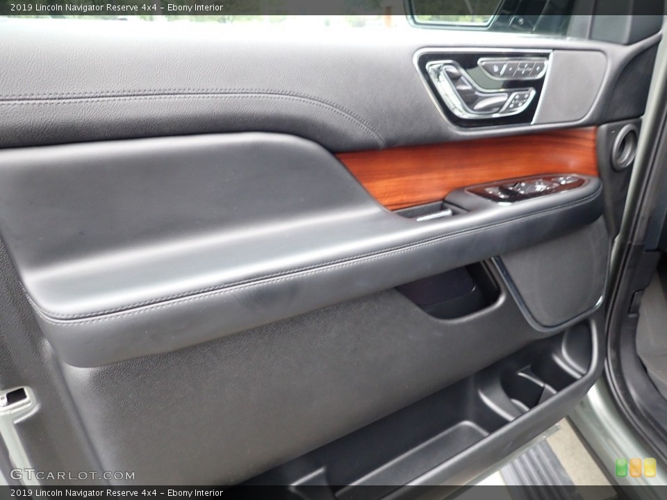 Ebony Interior Door Panel for the 2019 Lincoln Navigator Reserve 4x4 #142663210