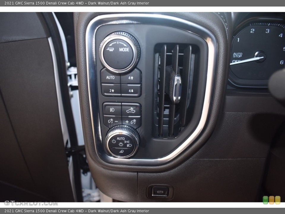 Dark Walnut/Dark Ash Gray Interior Controls for the 2021 GMC Sierra 1500 Denali Crew Cab 4WD #142674140