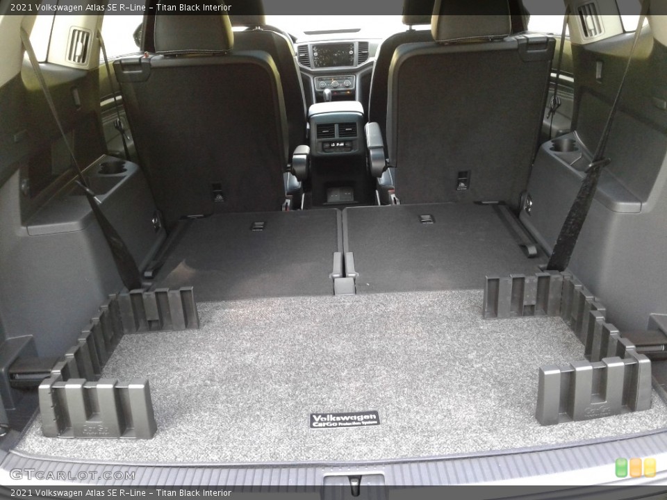 Titan Black Interior Trunk for the 2021 Volkswagen Atlas SE R-Line #142676618