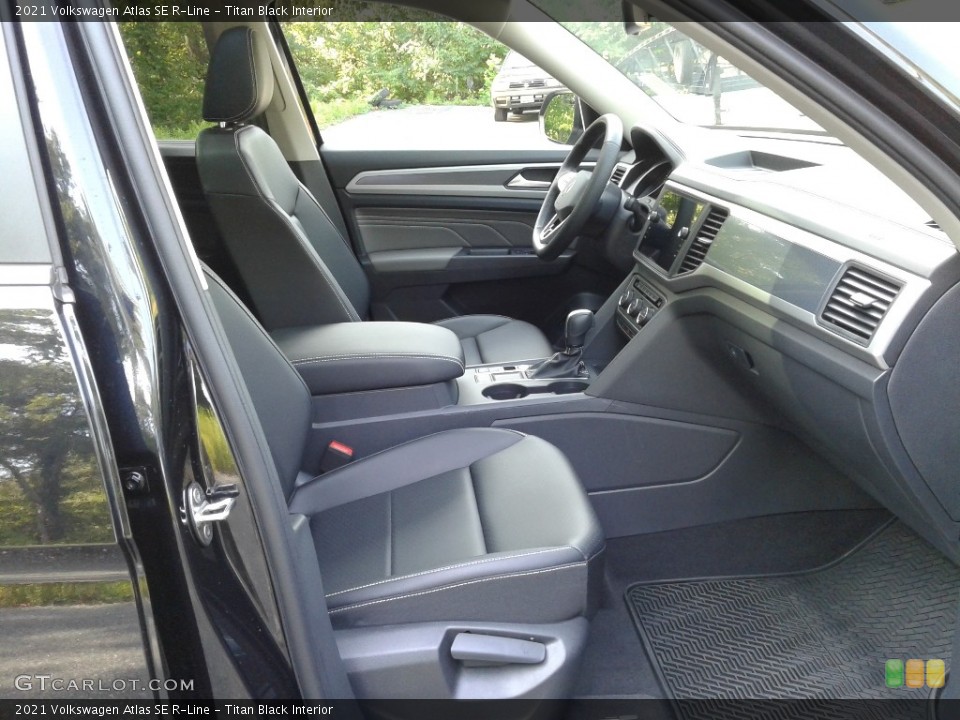 Titan Black Interior Photo for the 2021 Volkswagen Atlas SE R-Line #142676651