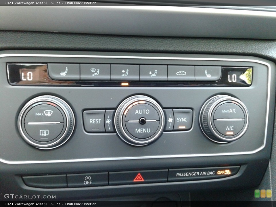 Titan Black Interior Controls for the 2021 Volkswagen Atlas SE R-Line #142676726
