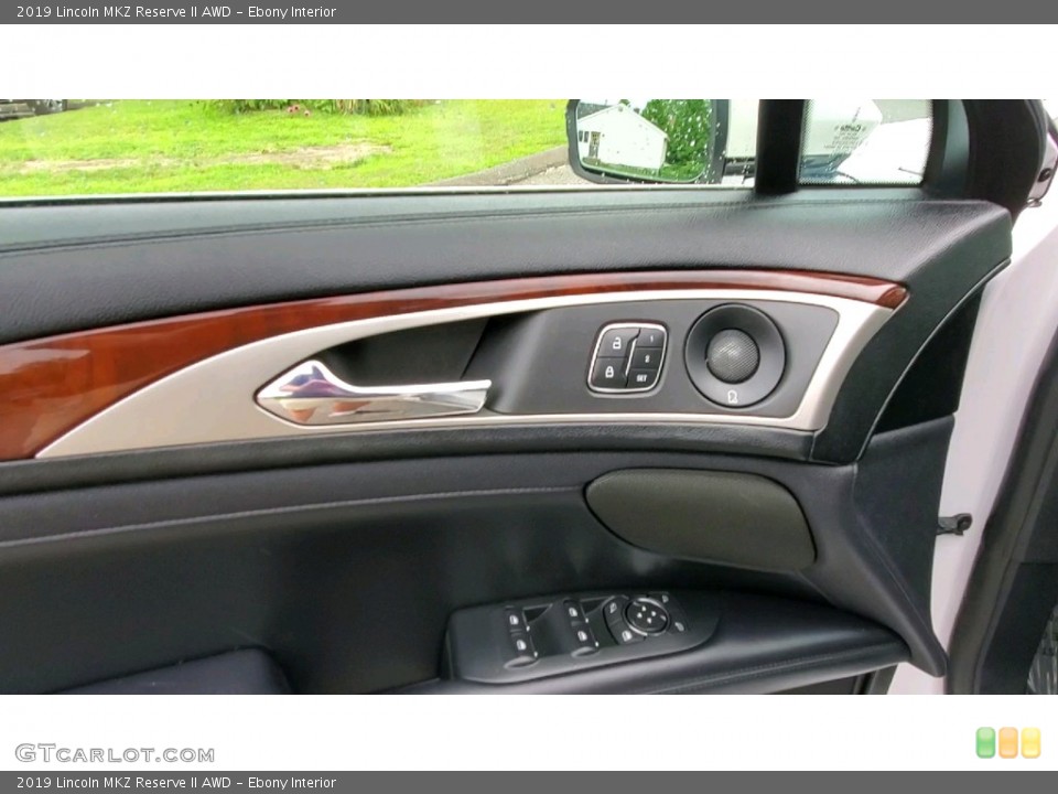 Ebony Interior Door Panel for the 2019 Lincoln MKZ Reserve II AWD #142679578