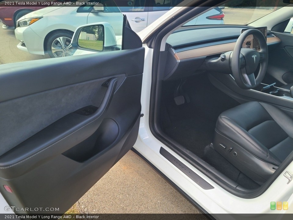 Black Interior Front Seat for the 2021 Tesla Model Y Long Range AWD #142706426