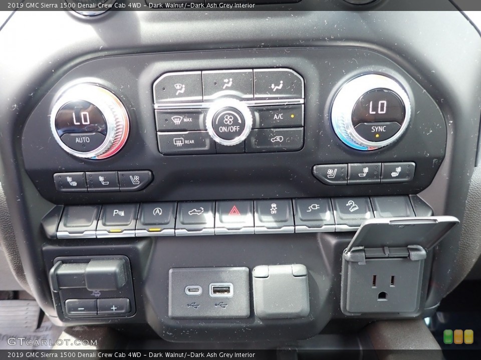Dark Walnut/­Dark Ash Grey Interior Controls for the 2019 GMC Sierra 1500 Denali Crew Cab 4WD #142738696