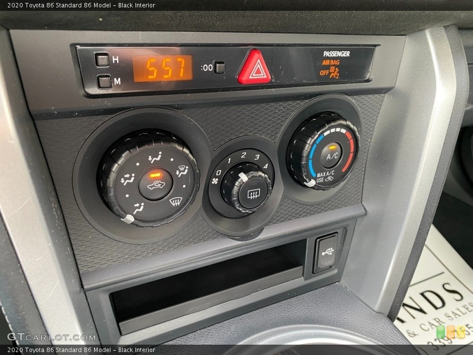 Black Interior Controls for the 2020 Toyota 86  #142745725