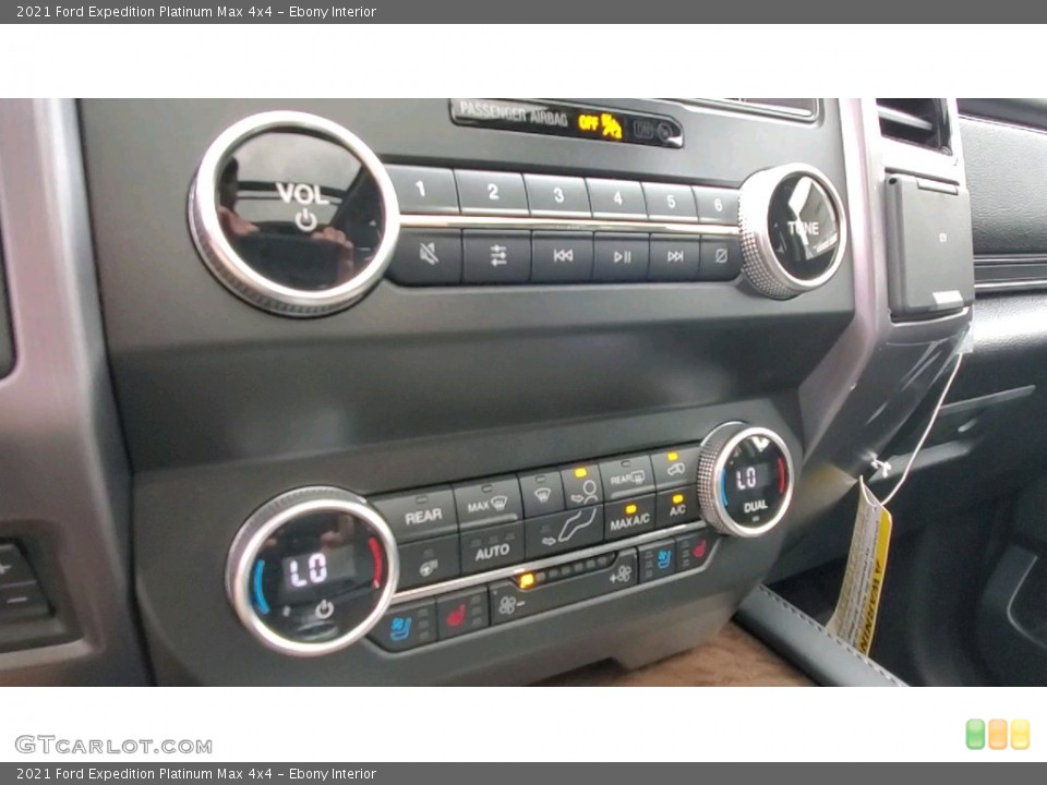 Ebony Interior Controls for the 2021 Ford Expedition Platinum Max 4x4 #142761209