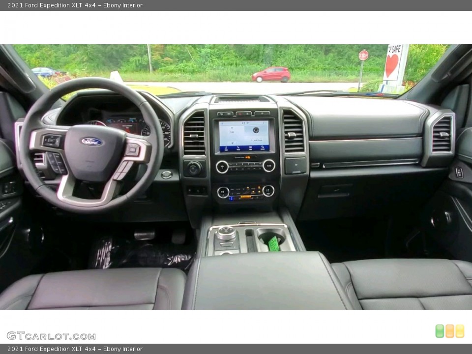 Ebony Interior Dashboard for the 2021 Ford Expedition XLT 4x4 #142762022
