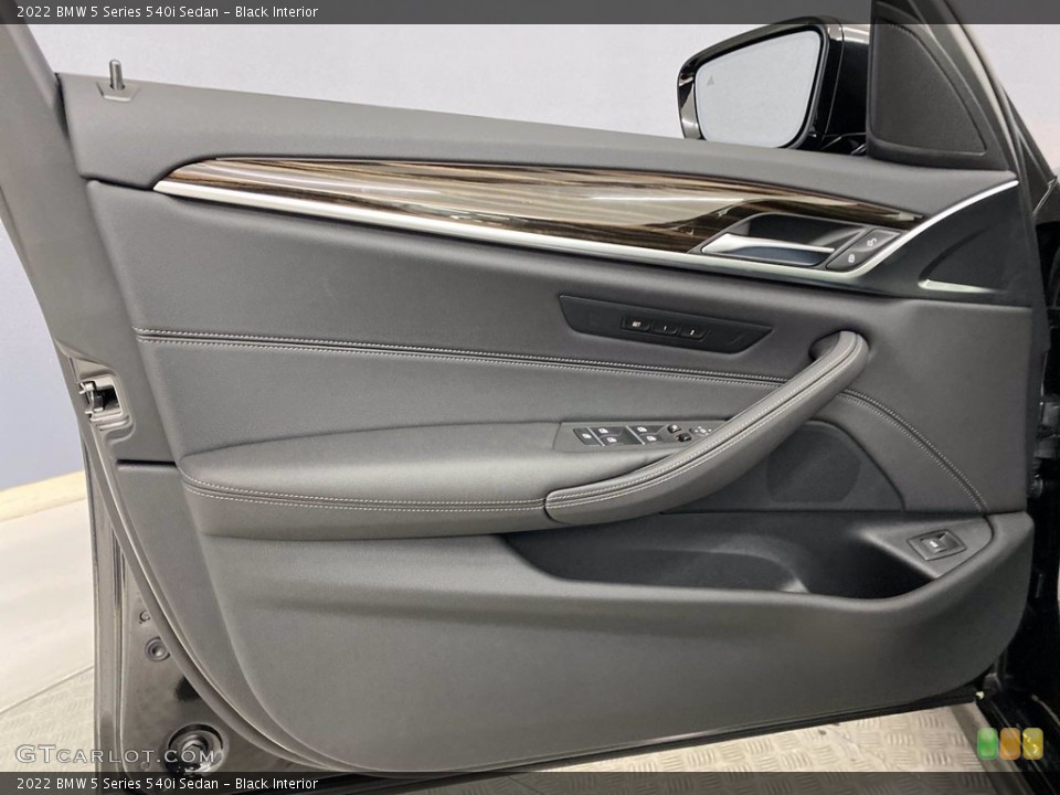 Black Interior Door Panel for the 2022 BMW 5 Series 540i Sedan #142762097