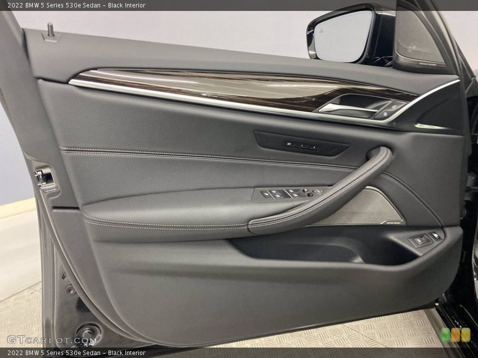 Black Interior Door Panel for the 2022 BMW 5 Series 530e Sedan #142764348