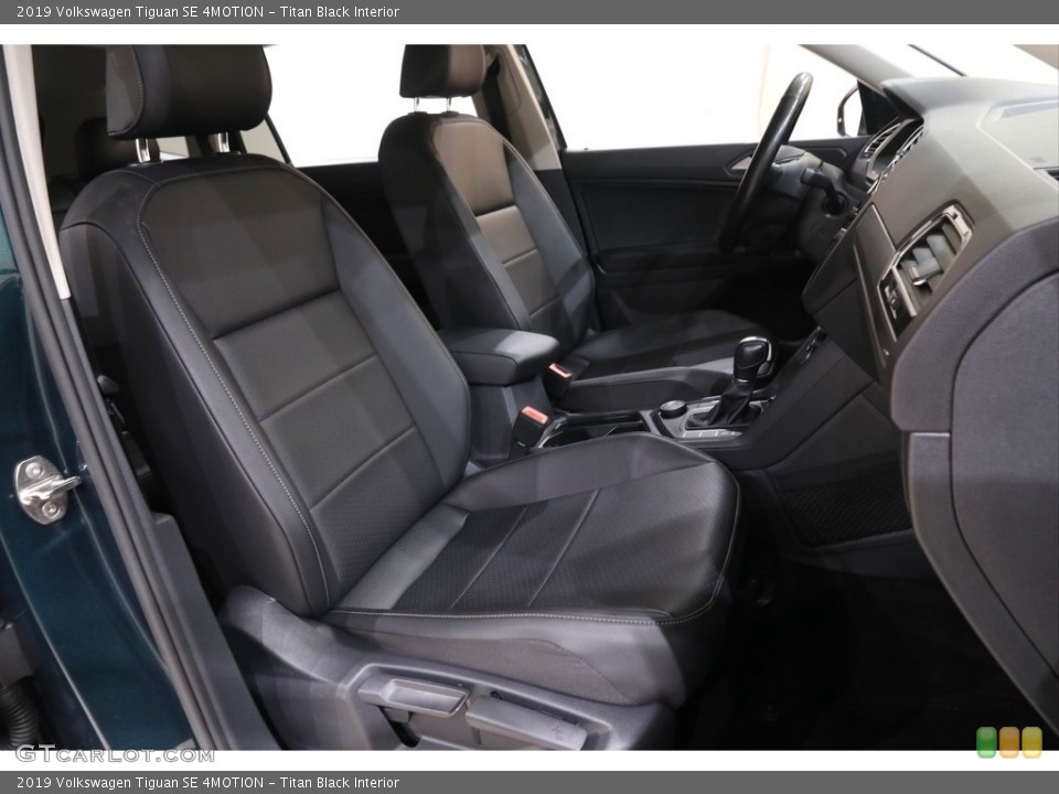 Titan Black Interior Front Seat for the 2019 Volkswagen Tiguan SE 4MOTION #142765818