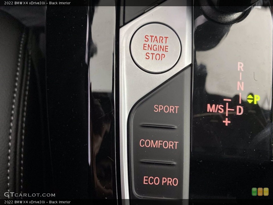 Black Interior Controls for the 2022 BMW X4 xDrive30i #142767003