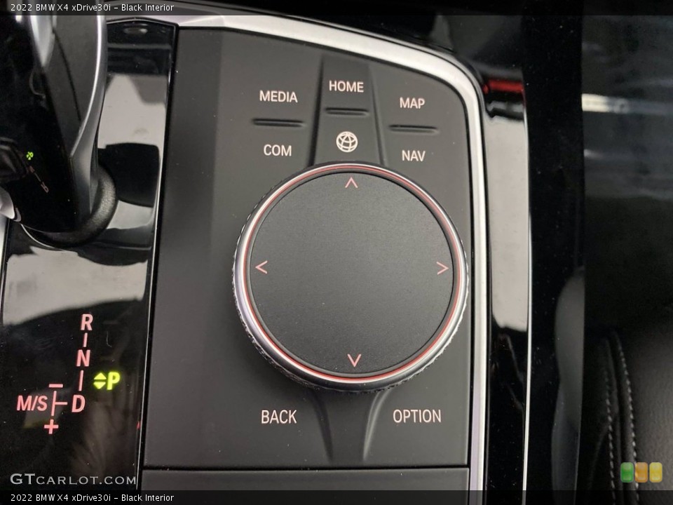 Black Interior Controls for the 2022 BMW X4 xDrive30i #142767036