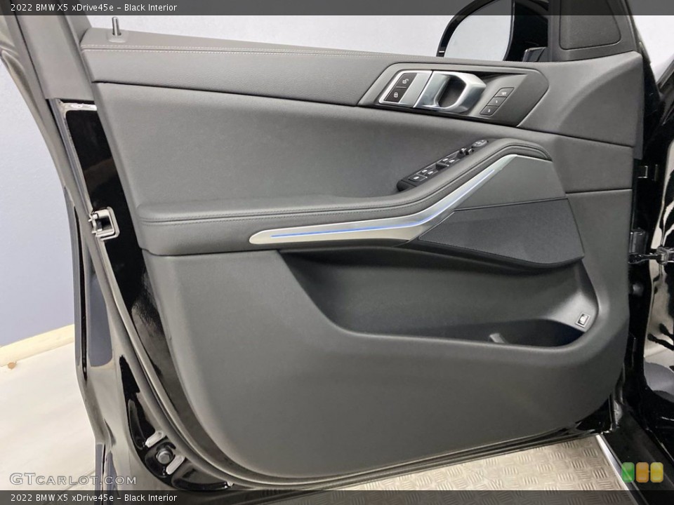 Black Interior Door Panel for the 2022 BMW X5 xDrive45e #142794176