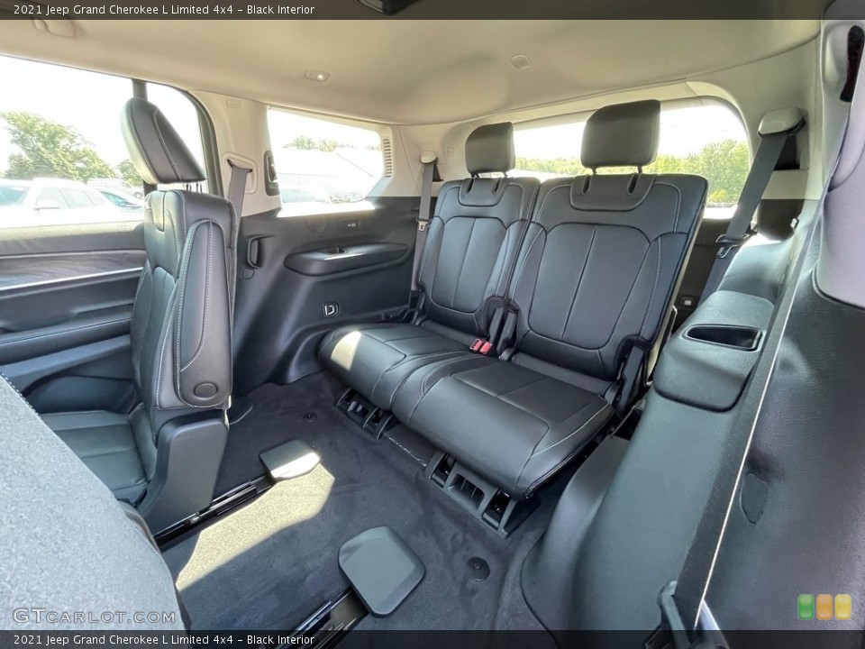Black Interior Rear Seat for the 2021 Jeep Grand Cherokee L Limited 4x4 #142818857